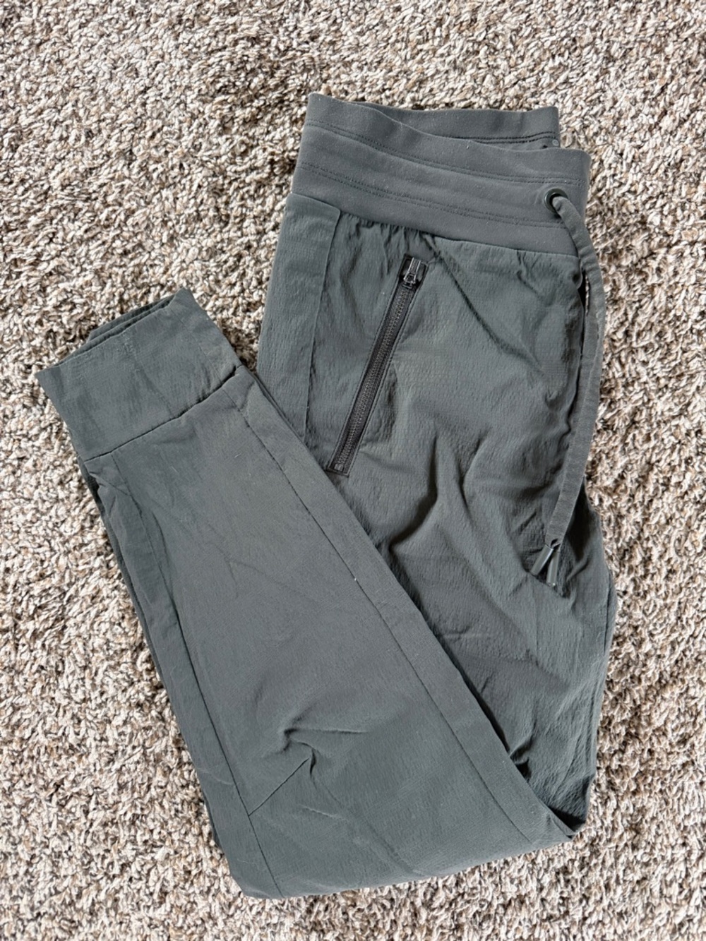 Athleta Trekkie North Jogger in Olive